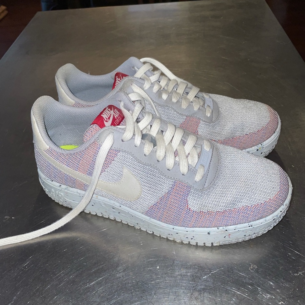 Fly-knit Nike Air Force 1s. Men’s 9.5